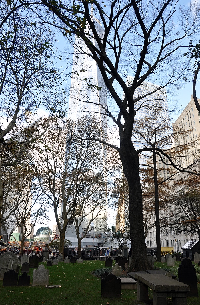One WTC widok z St. Paul's