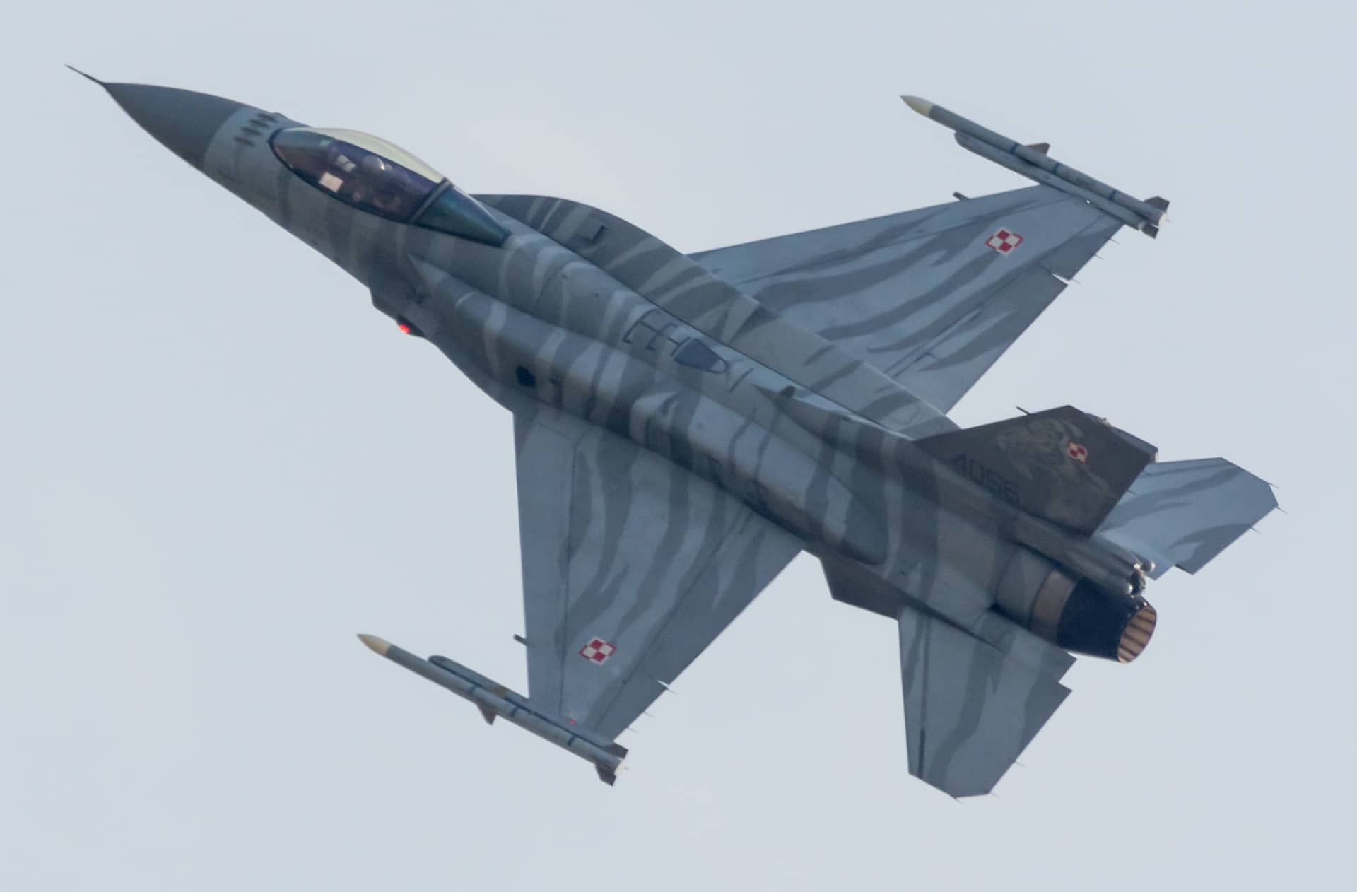 F16 C