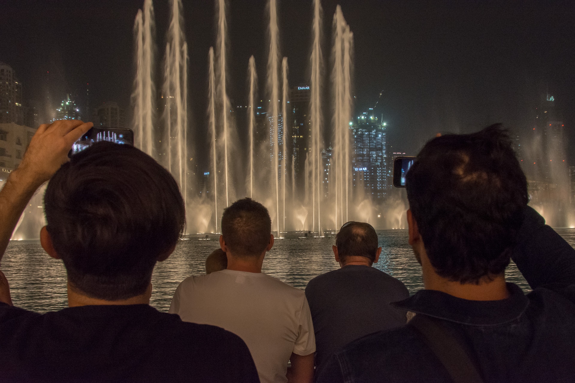 Dubaj - fontanny przy Dubai Mall