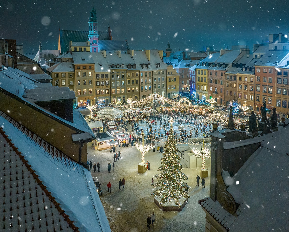 Rynek Starego Miasta w Warszawie zimą