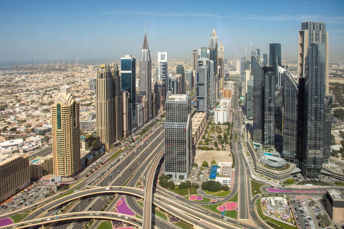 Widok ze Sky Views w Dubaju